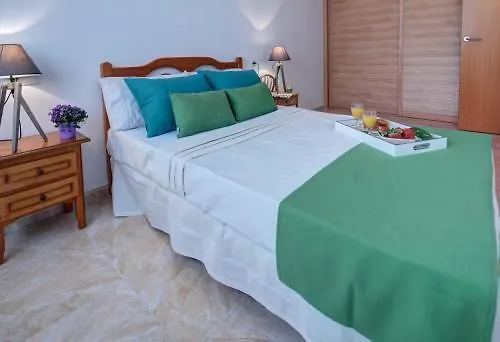 Alea Rentals - Maldivas La Pineda Apartment