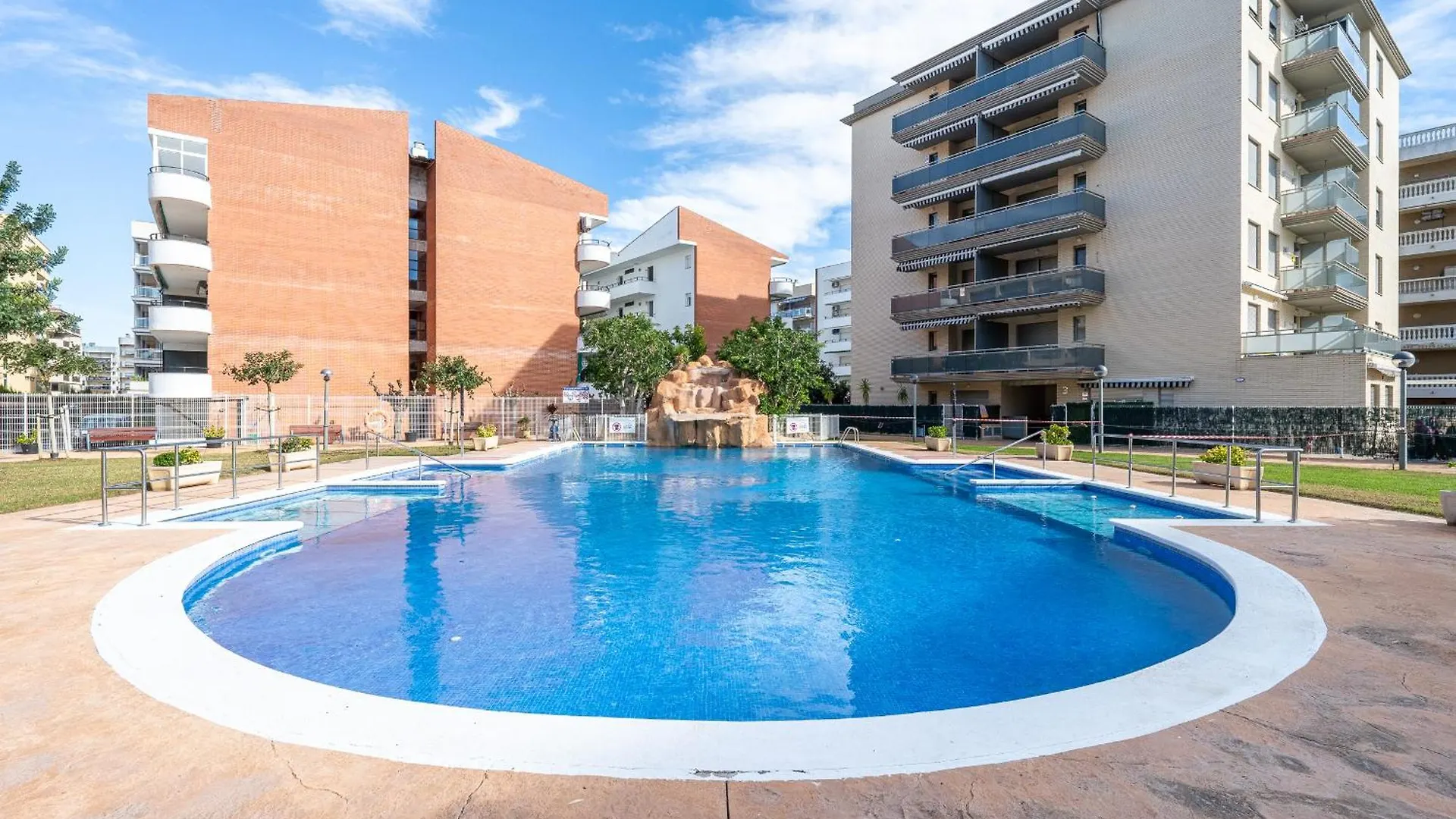 Apartment Alea Rentals - Maldivas La Pineda Spain