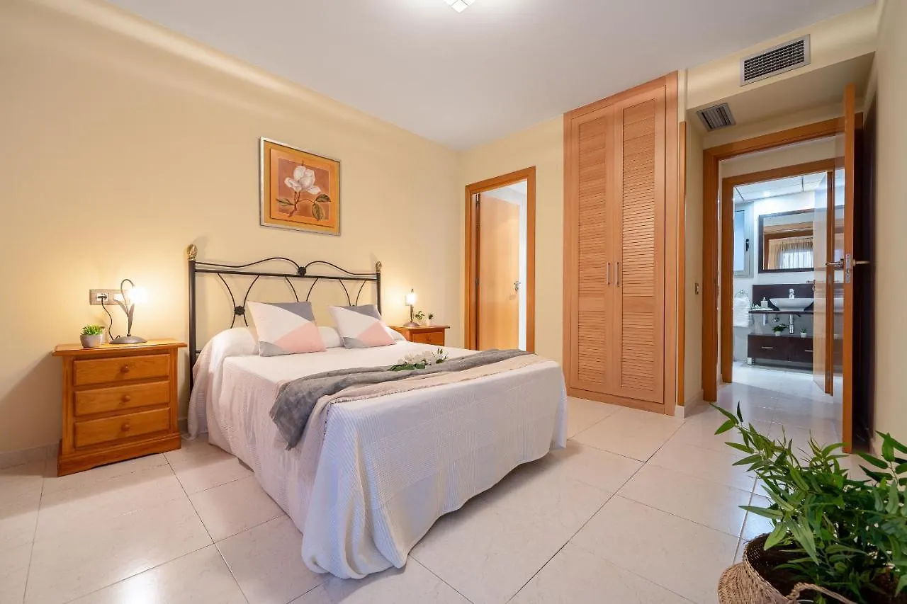 Alea Rentals - Maldivas La Pineda Apartment